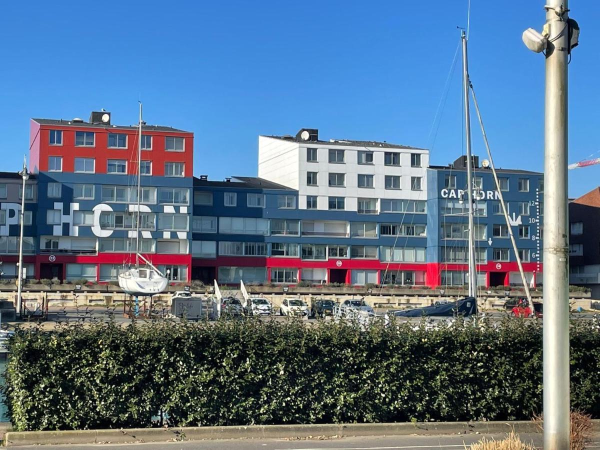 L'Escale Ensoleillee, 2 Pieces Sur Le Port Proche Juno Beach Courseulles-sur-Mer Exterior photo